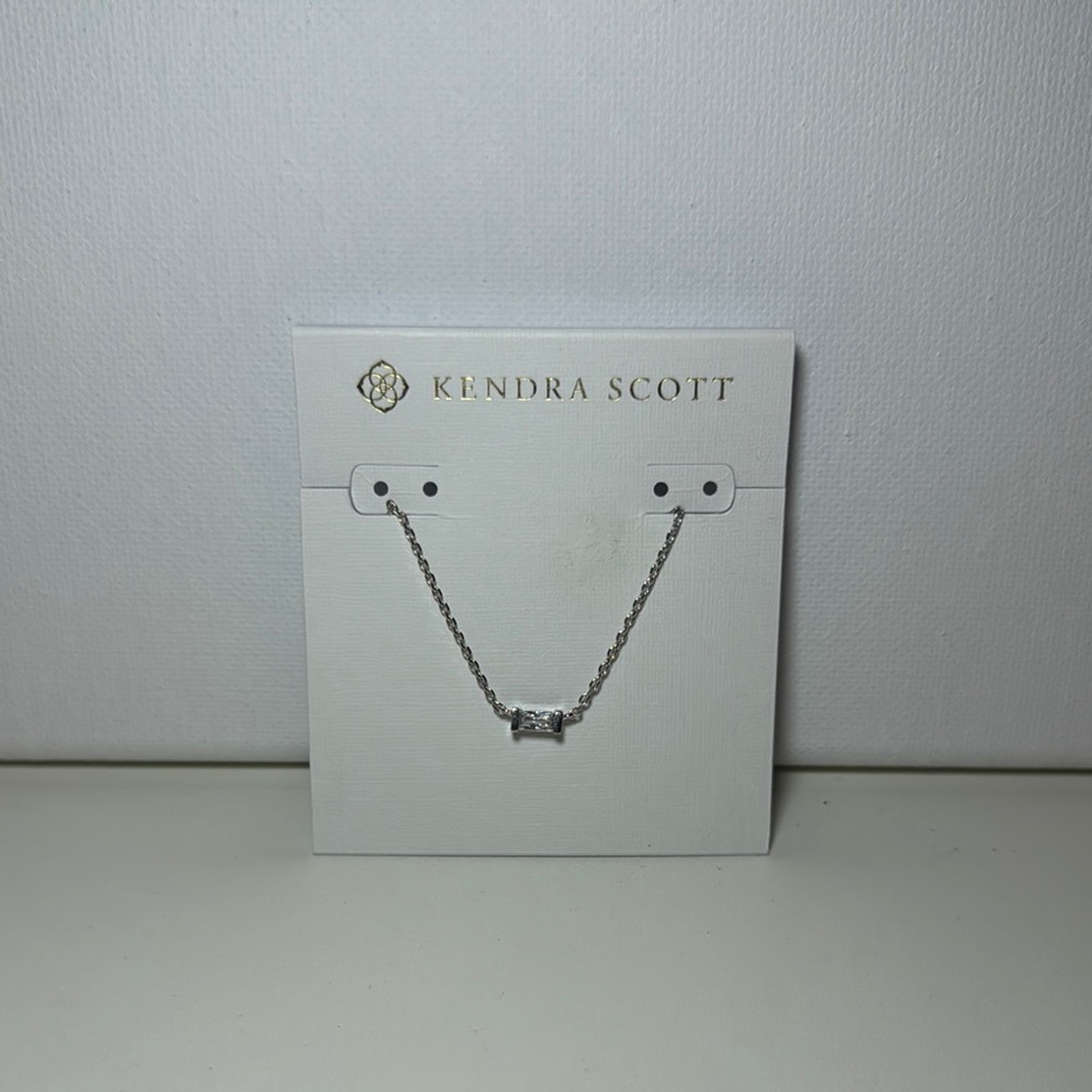 Kendra Scott Silver Pendant Necklace